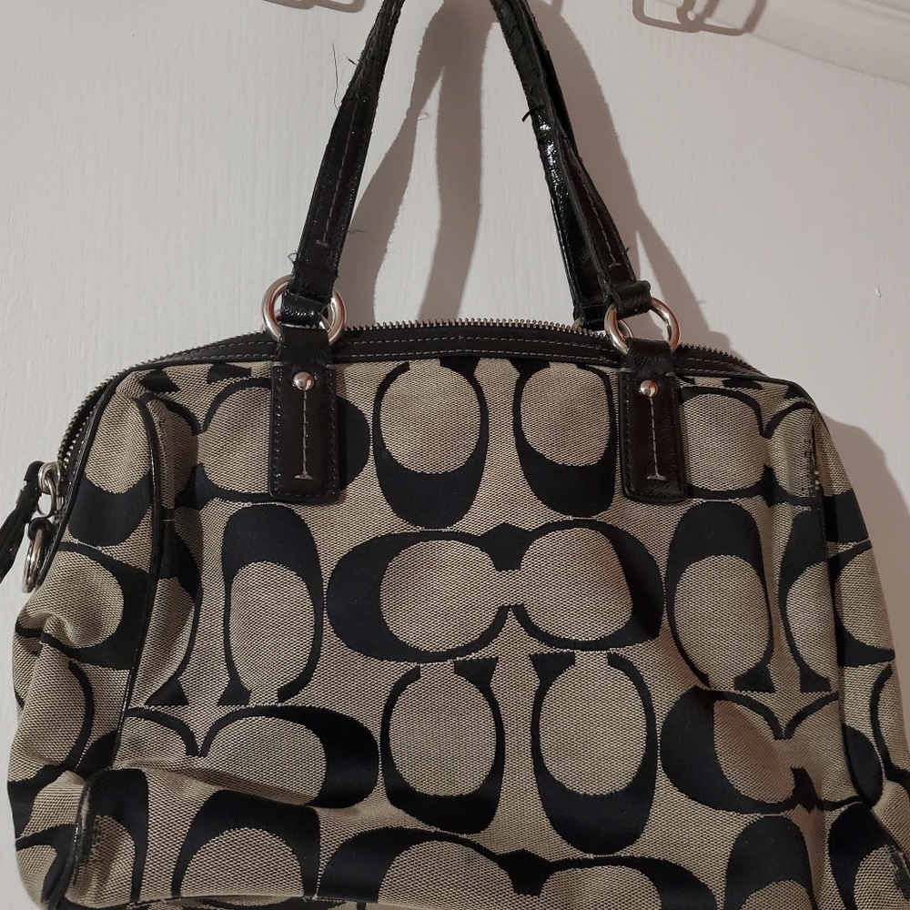 Coach purse - Picture 4 of 5